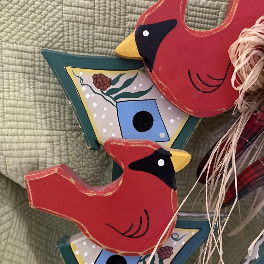 Wooden Red Cardinal Wreath Wall Hanging Country Folk Art Birdhouse Decor 17x17